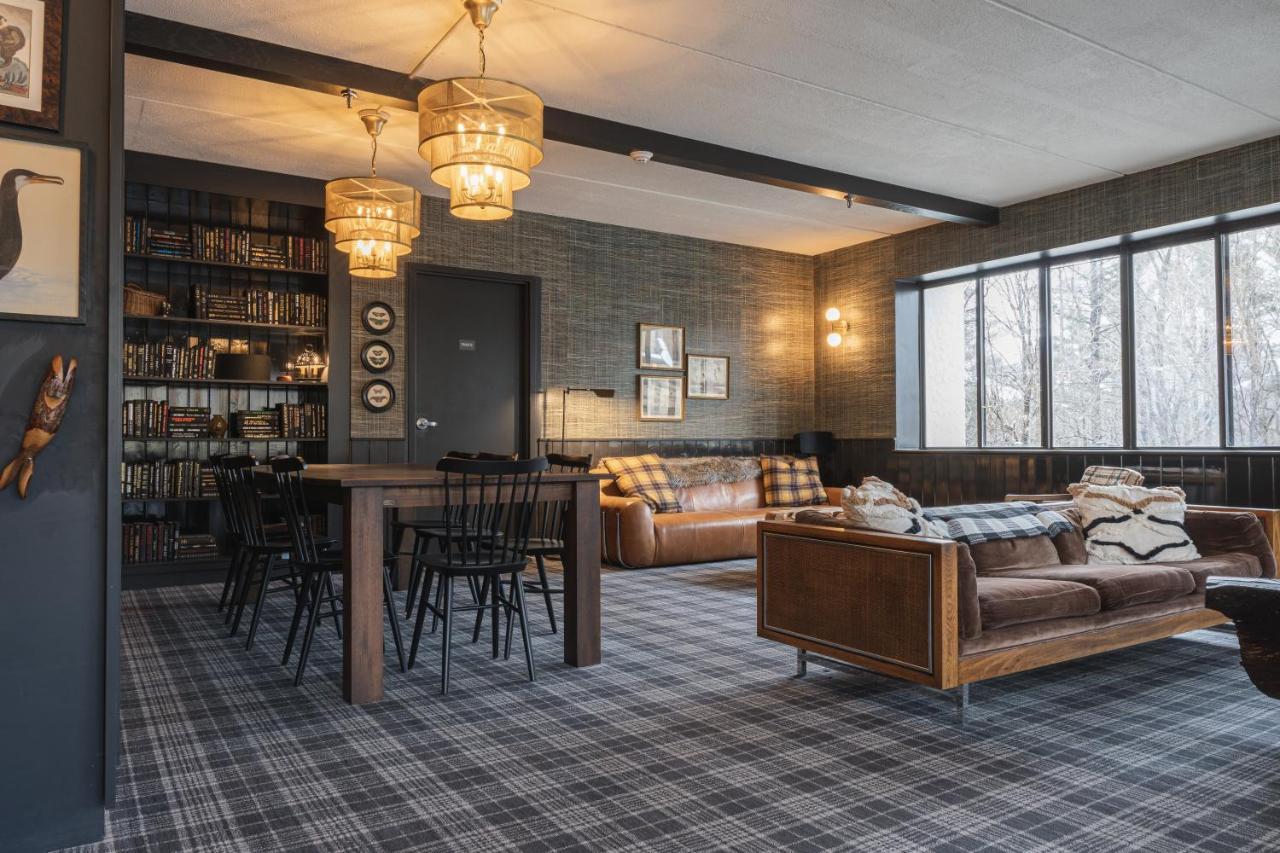 Hunter Lodge, A Bluebird By Lark Exterior foto