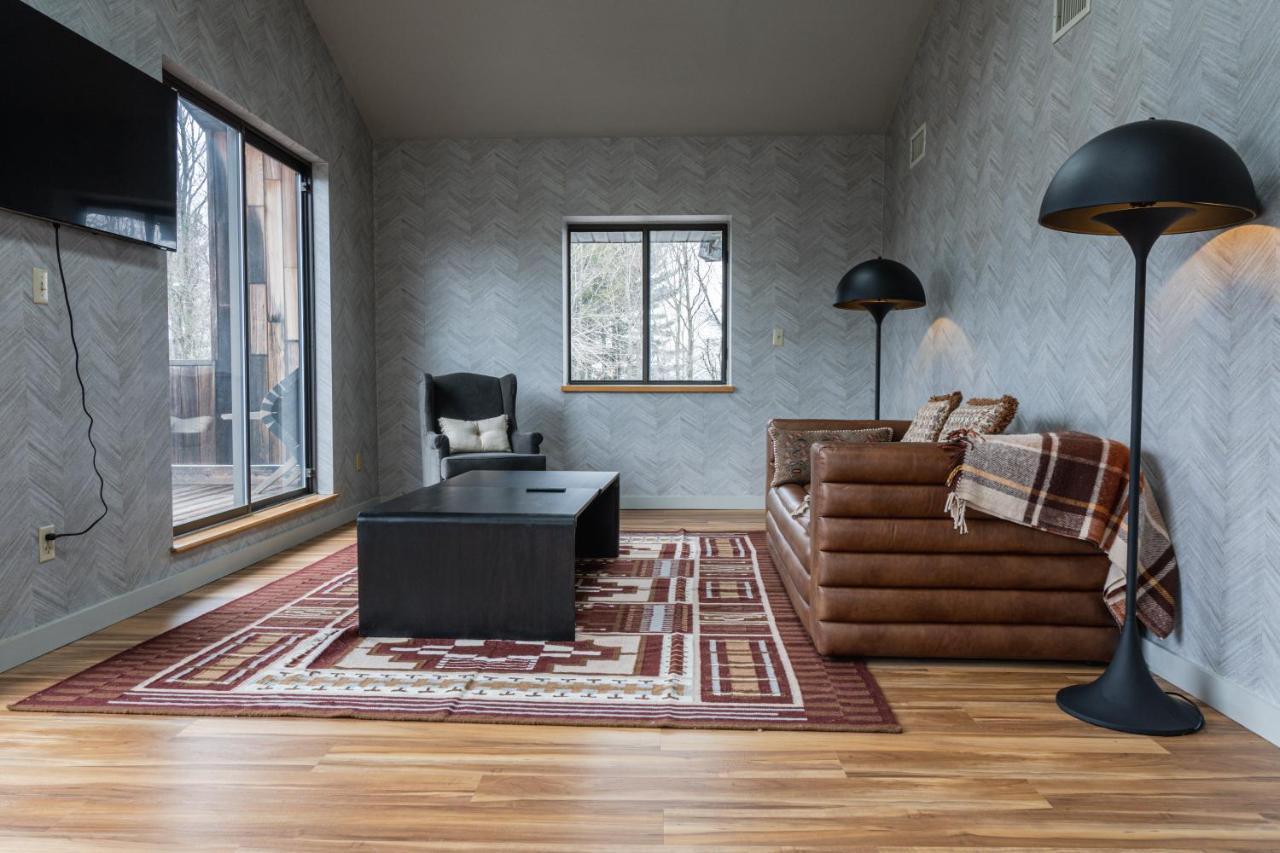 Hunter Lodge, A Bluebird By Lark Exterior foto